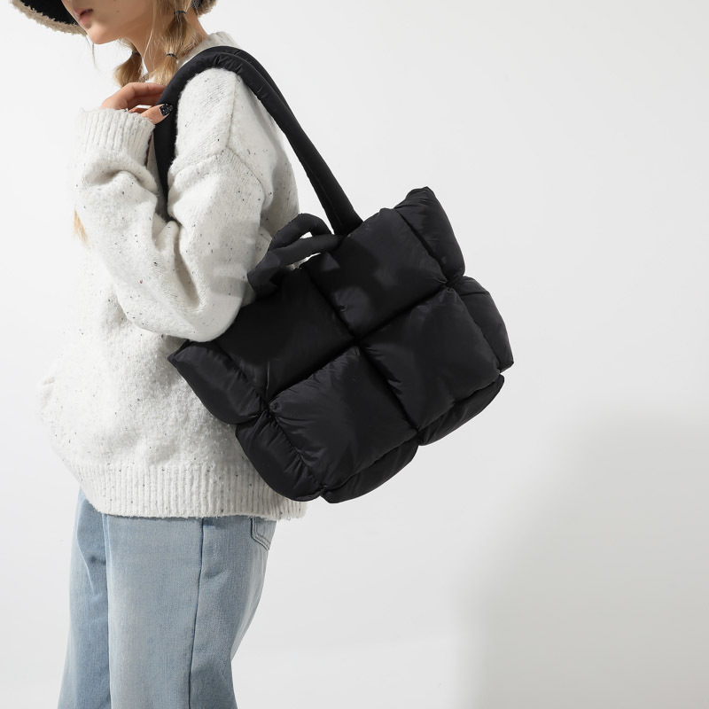Bolso de mano acolchado suave  - Interior Design Warm reseña y precio