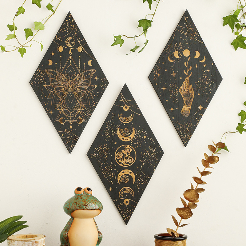Estante de pared triangular de - Geometric Shelf Triangle reseña y precio