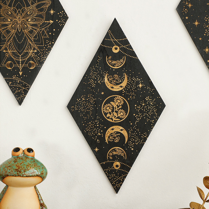 Estante de pared triangular de - Geometric Shelf Triangle reseña y precio