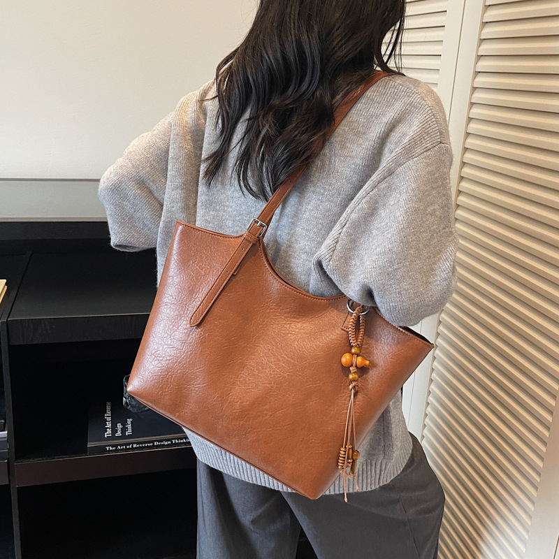 Bolso de mano de gran capacida - Interior Design Class reseña y precio